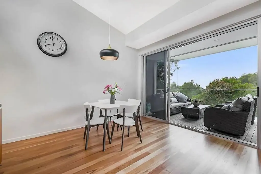 Serenity In Central Maleny Villa